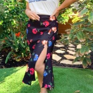 Spring Slit Skirt
